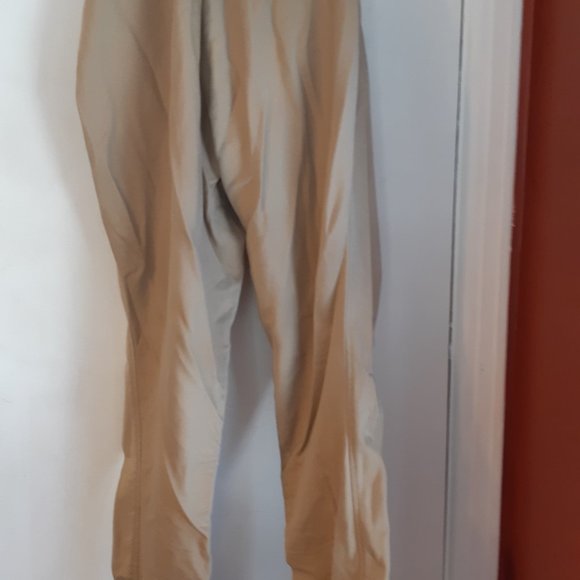 Pikeur beige knee  patch riding breeches made in Germany - Picture 6 of 6